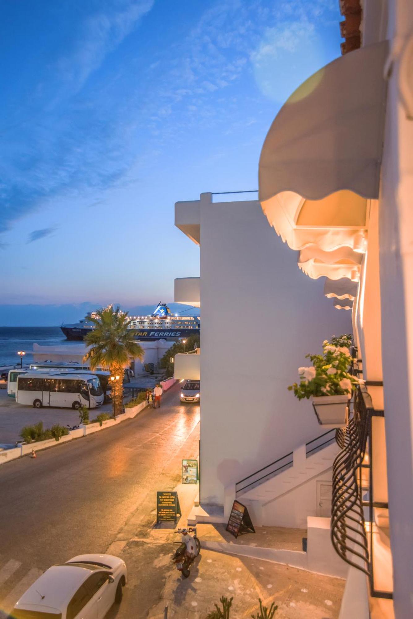 Fratelli Family Rooms Tinos Luaran gambar